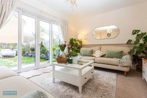 Sitting Room- click for photo gallery